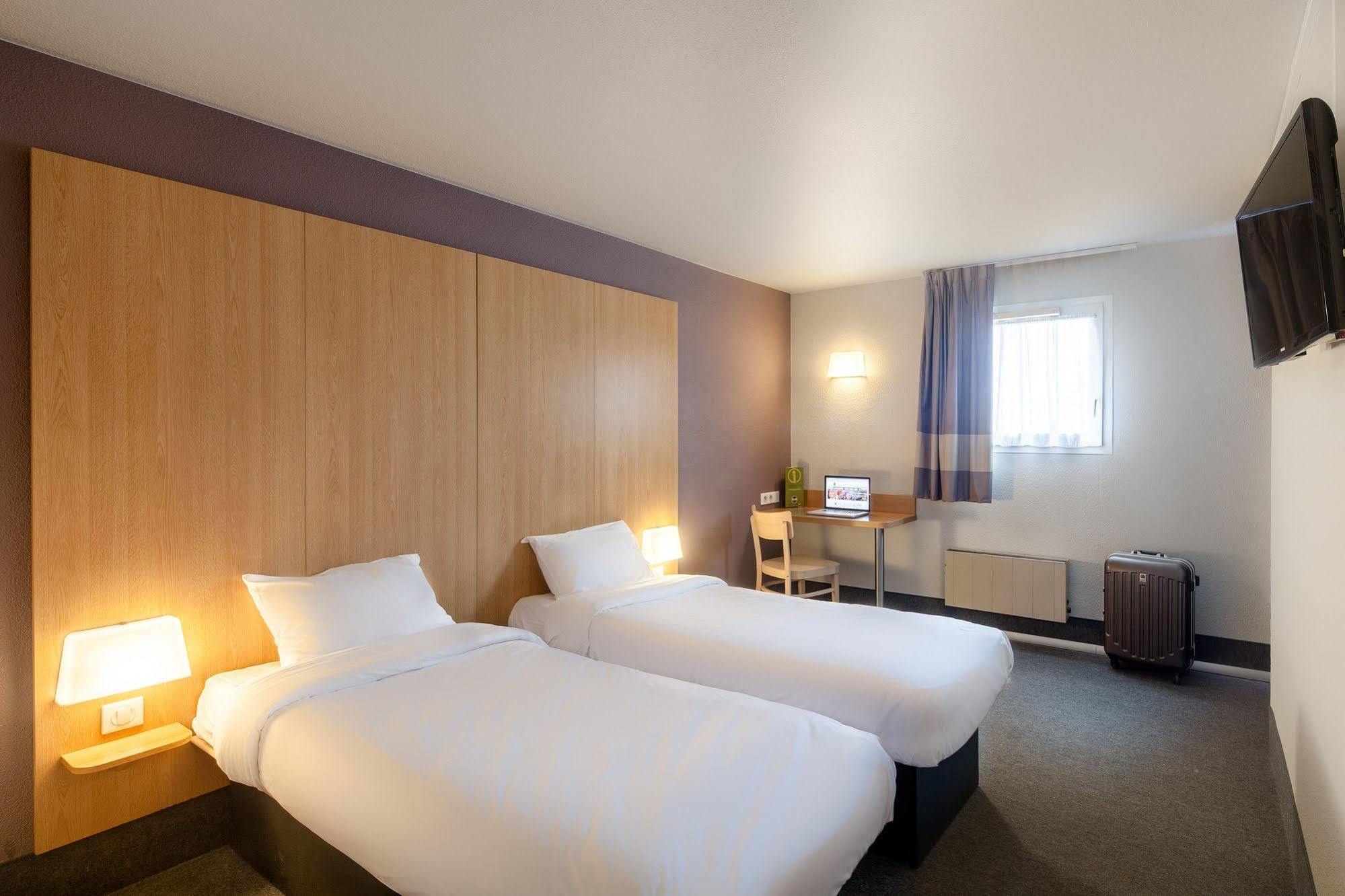 B&B Hotel Montlhery Linas Dış mekan fotoğraf