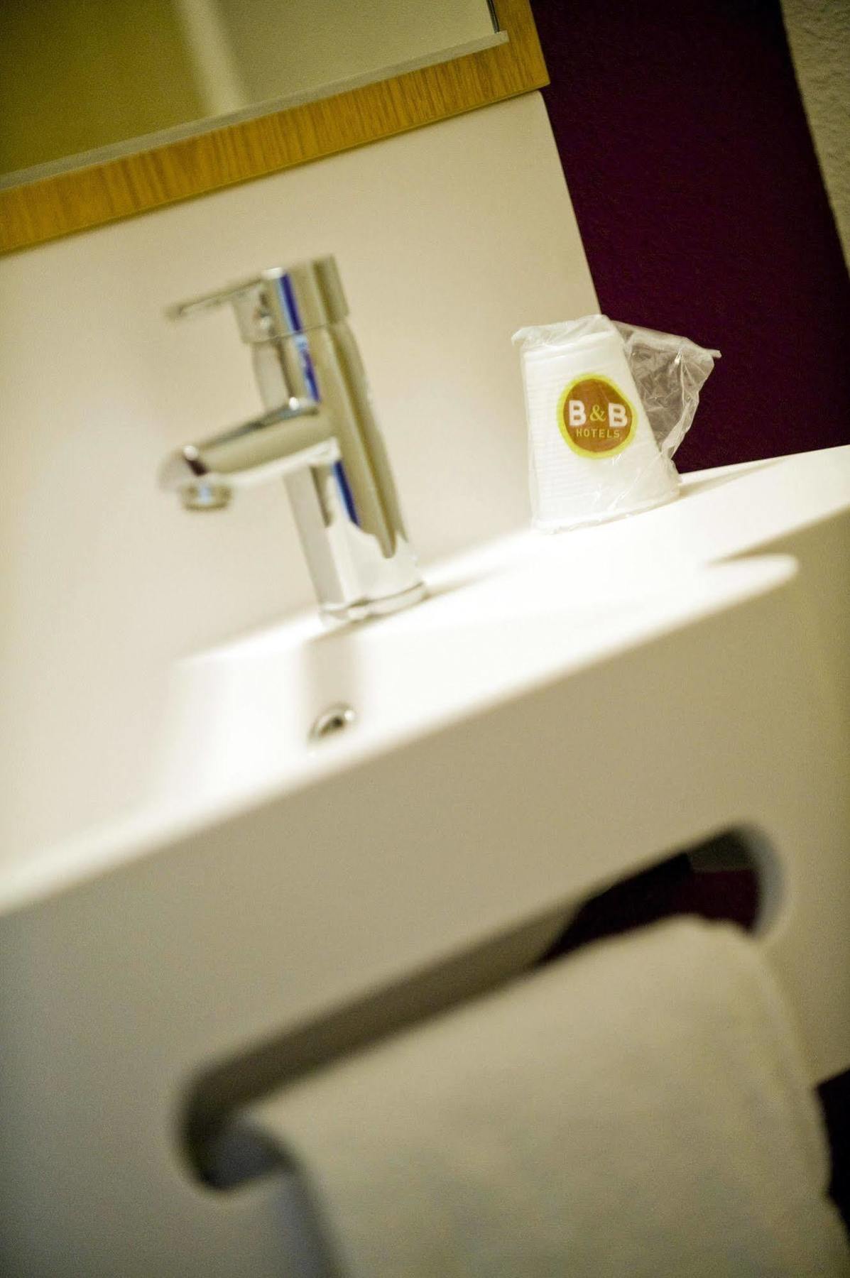 B&B Hotel Montlhery Linas Dış mekan fotoğraf