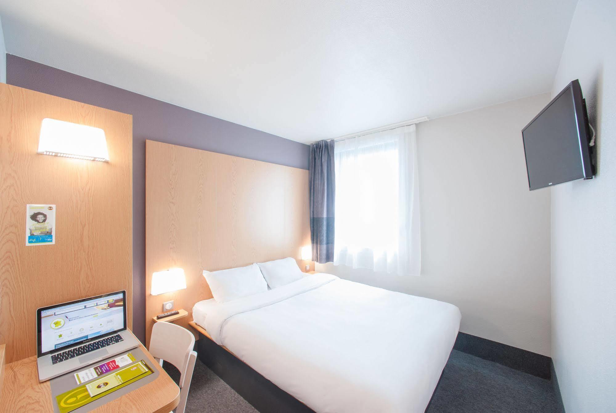 B&B Hotel Montlhery Linas Dış mekan fotoğraf