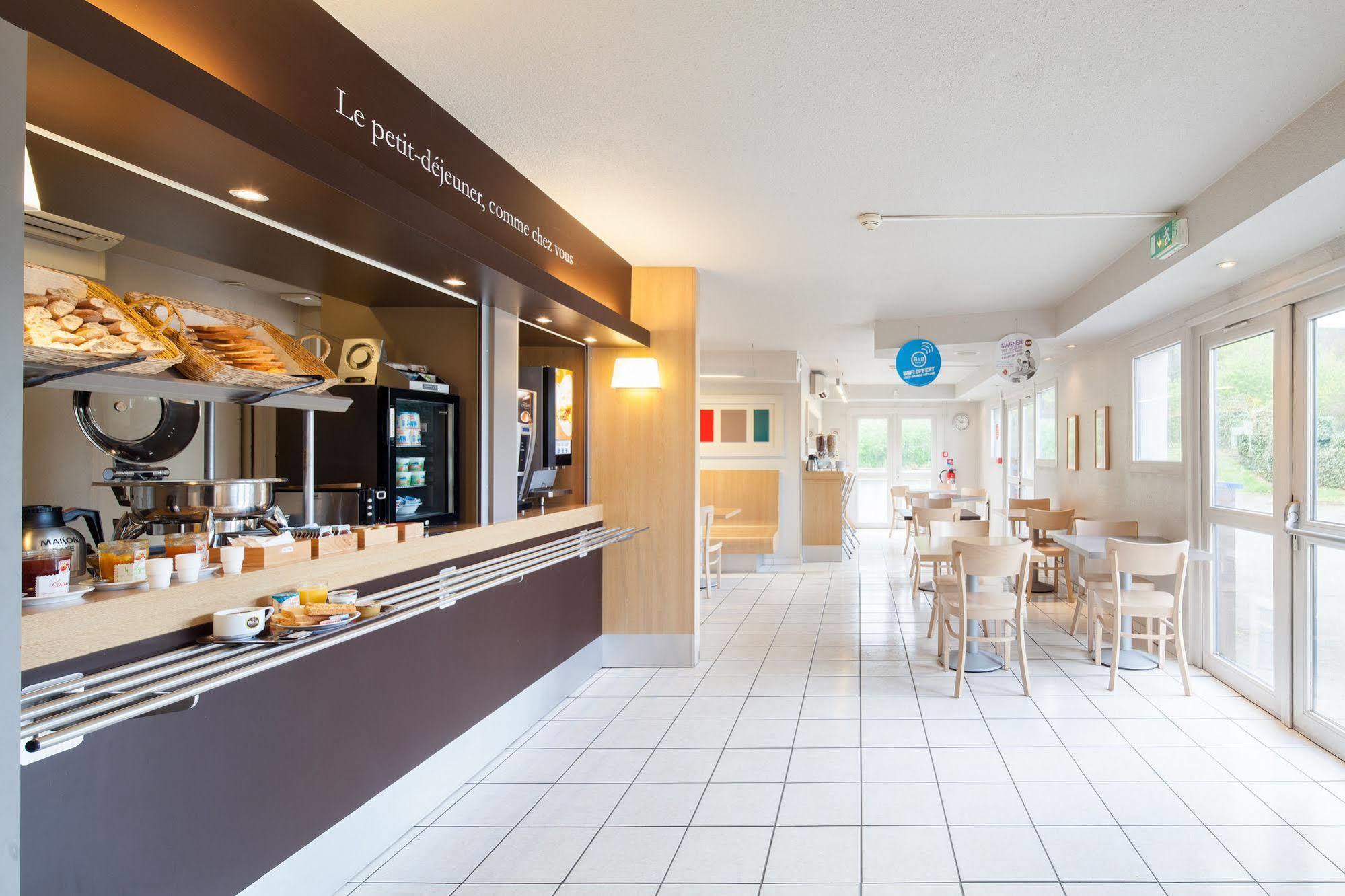 B&B Hotel Montlhery Linas Dış mekan fotoğraf
